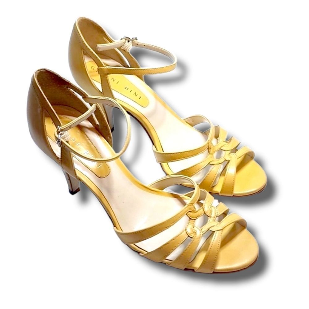 Gianni Bini Cream PeepToe Sling Back Heels size 6.5M